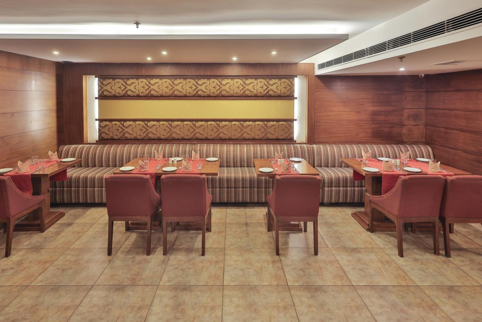 Hotel Cama Mohali Екстериор снимка