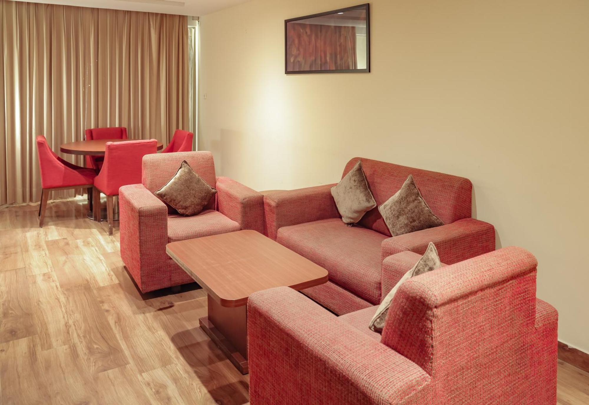 Hotel Cama Mohali Екстериор снимка