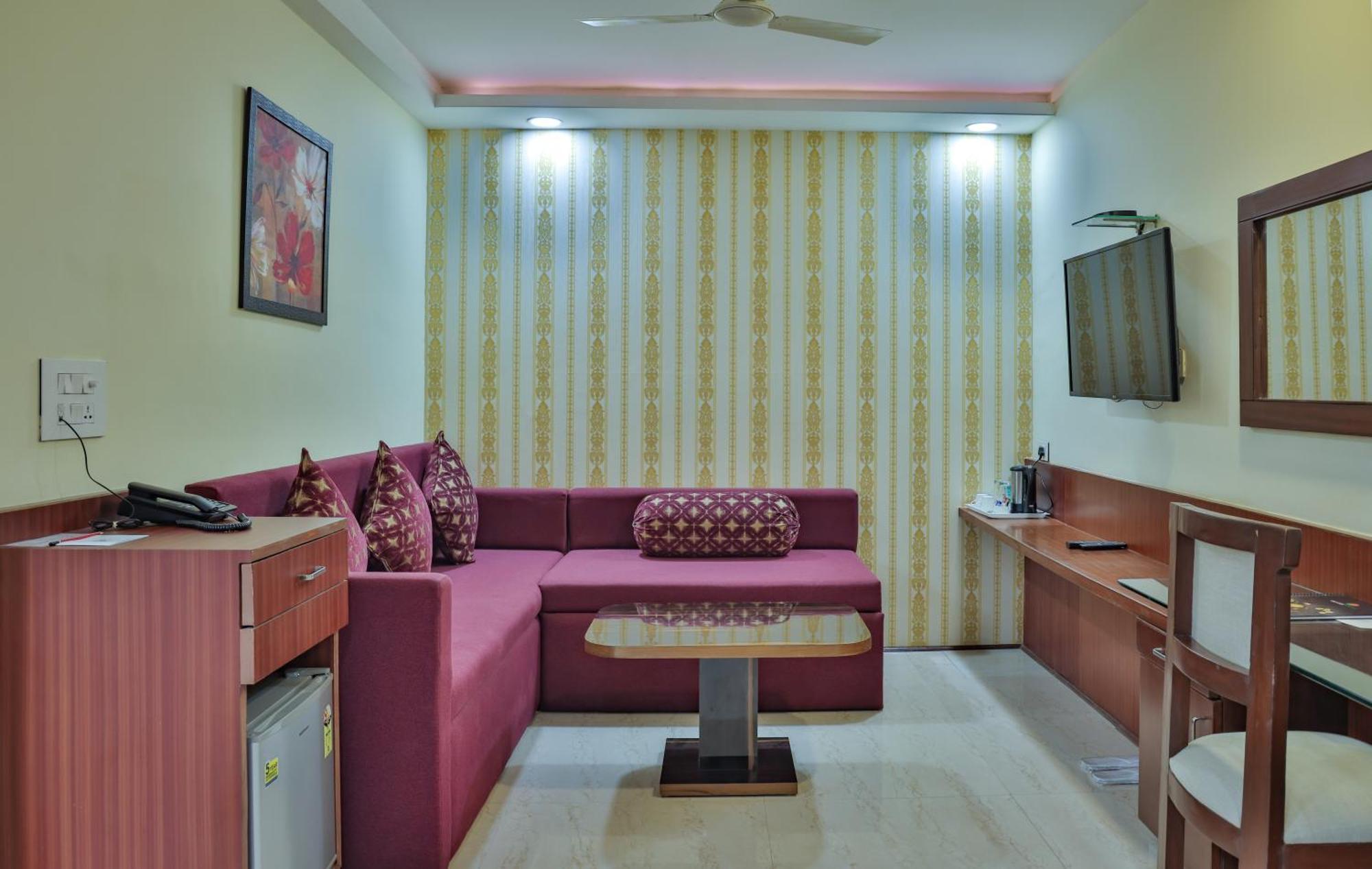 Hotel Cama Mohali Екстериор снимка
