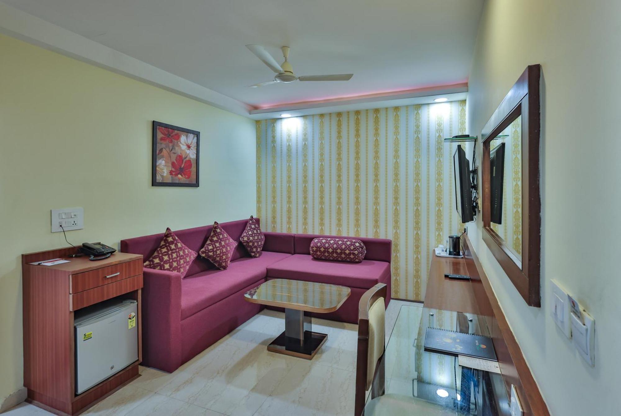 Hotel Cama Mohali Екстериор снимка