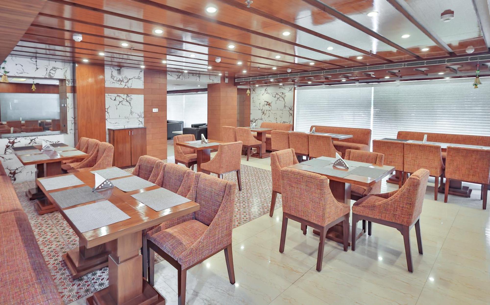 Hotel Cama Mohali Екстериор снимка