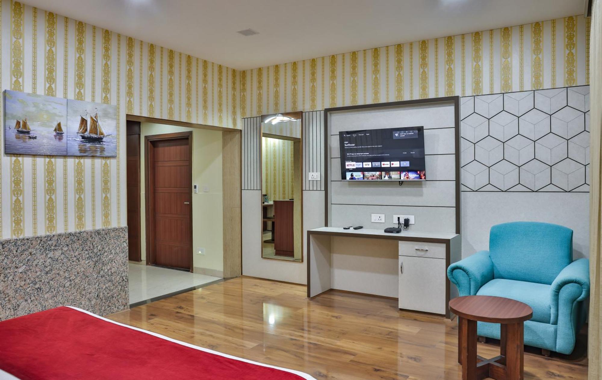 Hotel Cama Mohali Екстериор снимка